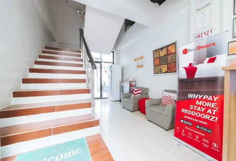 Hotelli Reddoorz Near G Mall Bajada