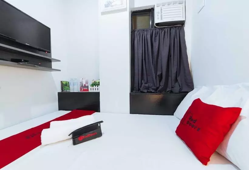 Hotelli Reddoorz Near G Mall Bajada