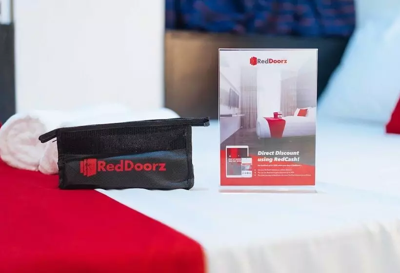 Hotelli Reddoorz Near G Mall Bajada