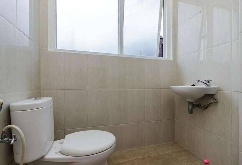 בית מלון כפרי Reddoorz Premium @ Ampera Raya 2