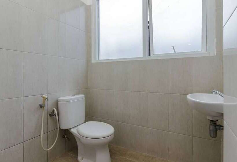 בית מלון כפרי Reddoorz Premium @ Ampera Raya 2