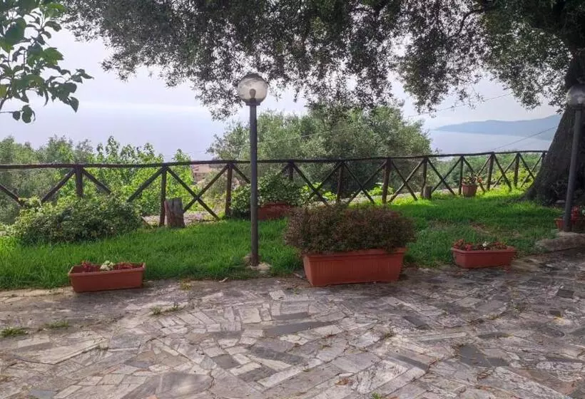 Maaseutuhotelli La Focazza