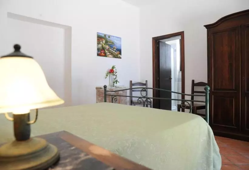 Maaseutuhotelli La Focazza