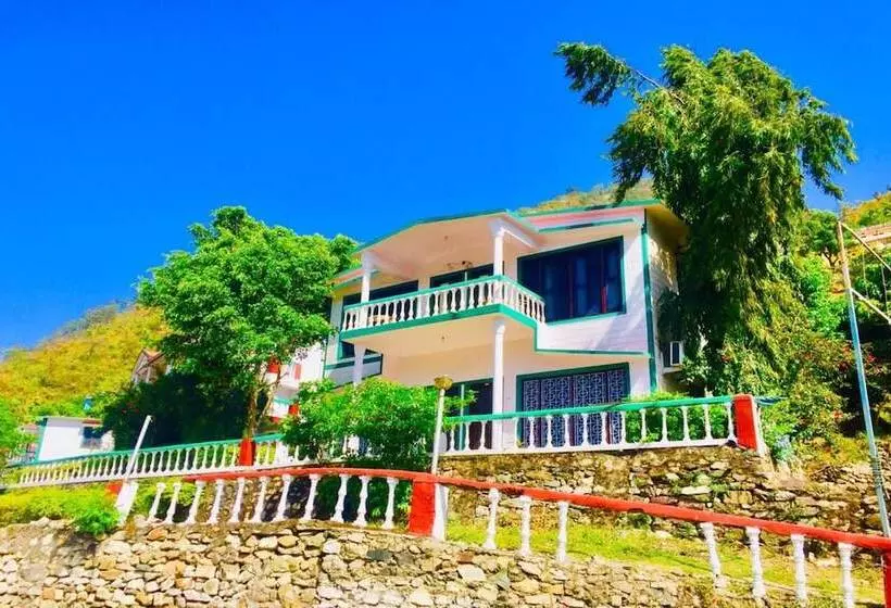 Hotelli Shangrila Resorts By Raatri