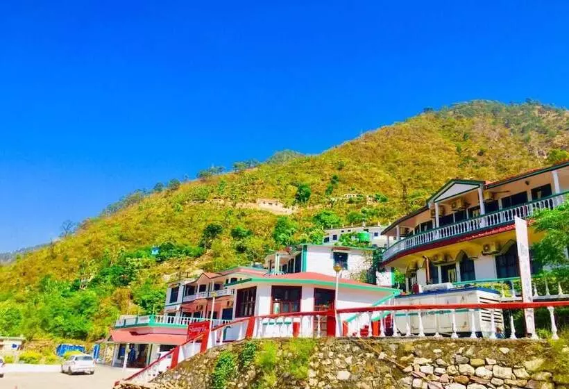 Hotelli Shangrila Resorts By Raatri