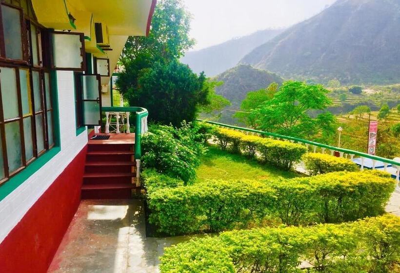 Hotel Shangrila Resorts By Raatri