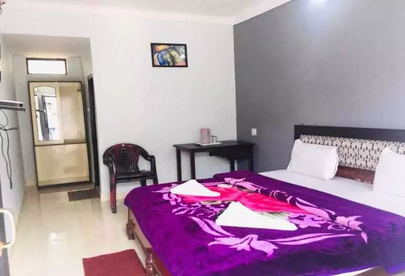 Hotelli Shangrila Resorts By Raatri