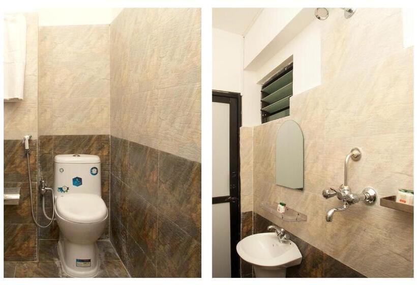 هتل Yunik By Oyo Rooms