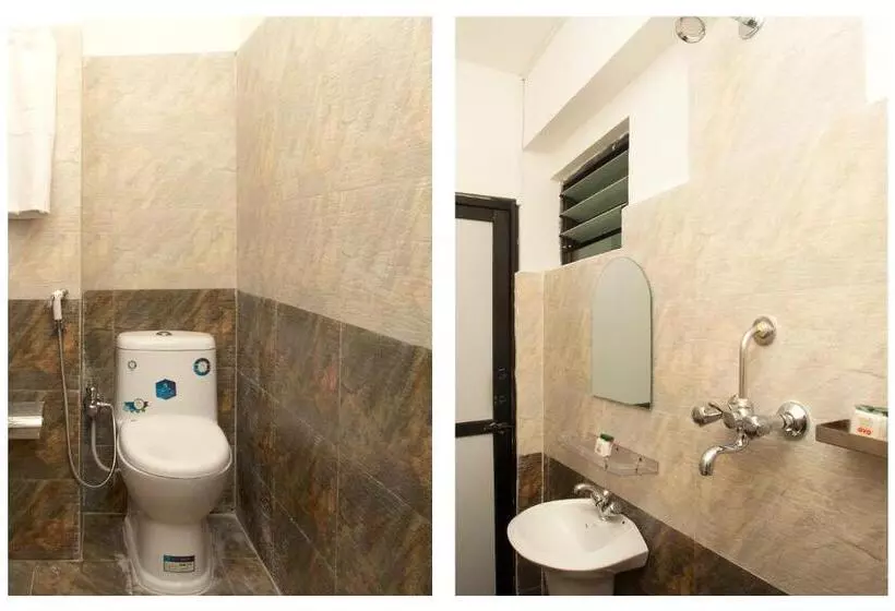 هتل Yunik By Oyo Rooms