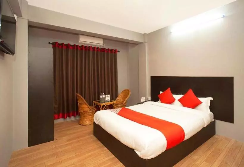 هتل Yunik By Oyo Rooms