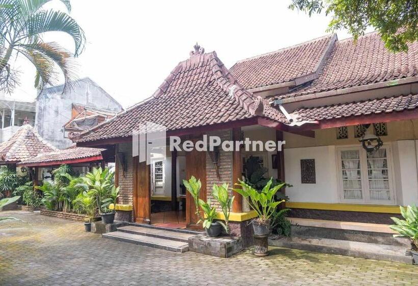פנסיון Monginsidi Guest House Syariah Malioboro Yogyakarta Mitra Reddoorz