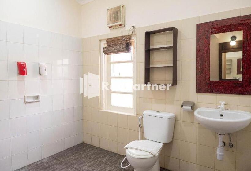 פנסיון Monginsidi Guest House Syariah Malioboro Yogyakarta Mitra Reddoorz