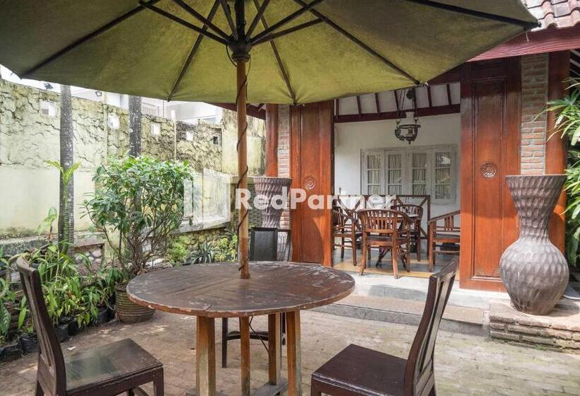 פנסיון Monginsidi Guest House Syariah Malioboro Yogyakarta Mitra Reddoorz