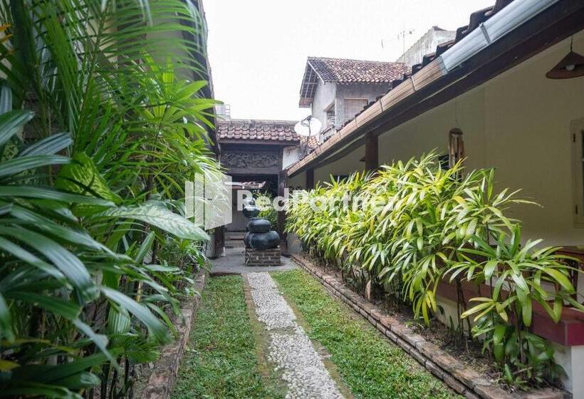 פנסיון Monginsidi Guest House Syariah Malioboro Yogyakarta Mitra Reddoorz