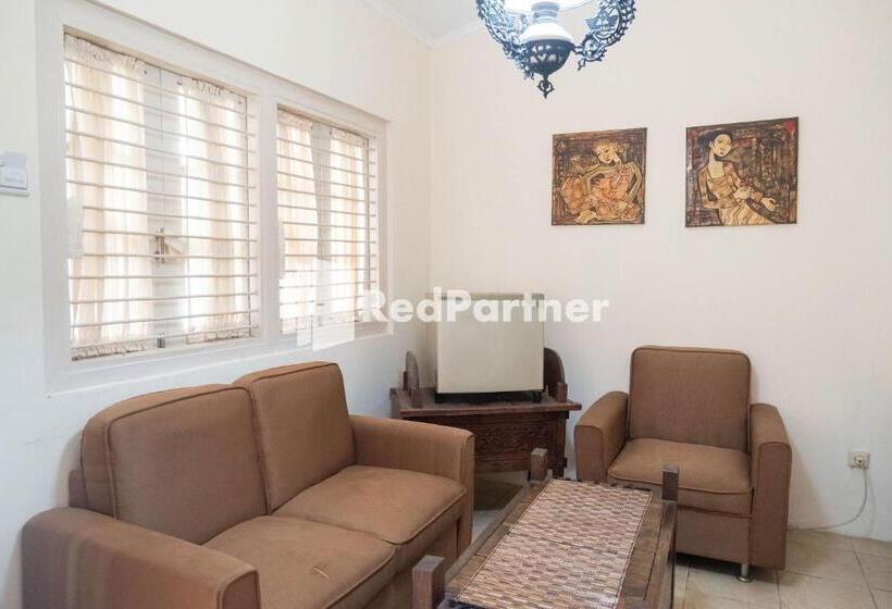 פנסיון Monginsidi Guest House Syariah Malioboro Yogyakarta Mitra Reddoorz