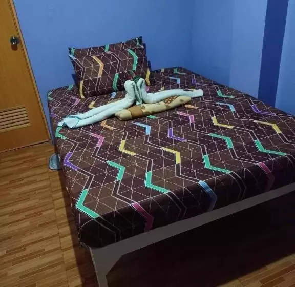 Majatalo Purple Guesthouse