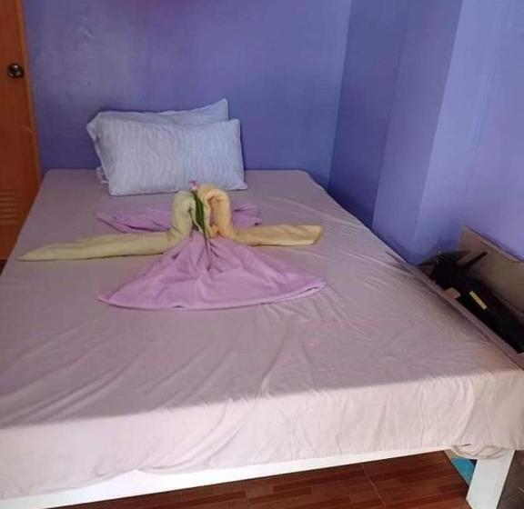 Pensione Purple Guesthouse