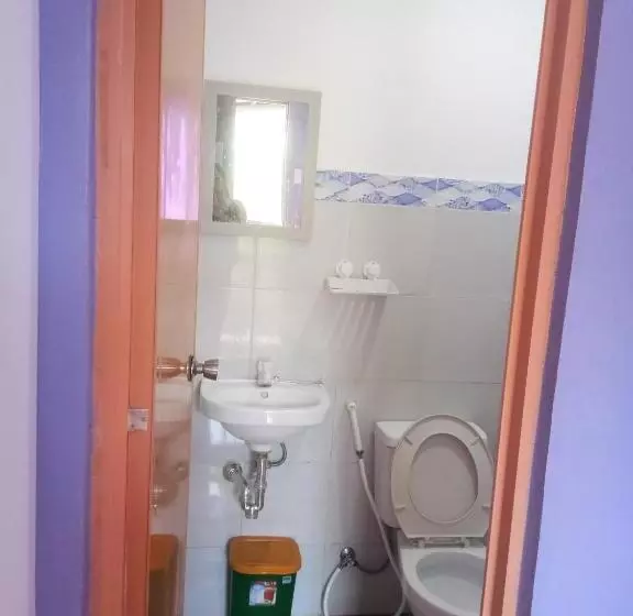 Majatalo Purple Guesthouse