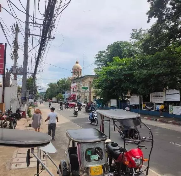 Majatalo Purple Guesthouse