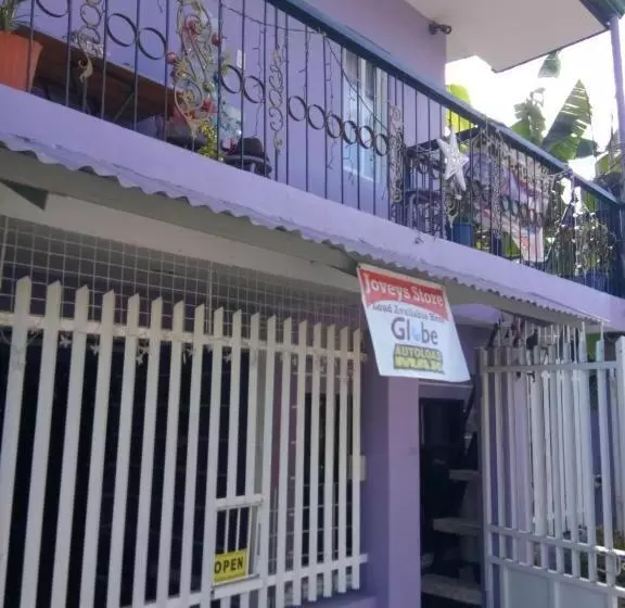 Majatalo Purple Guesthouse