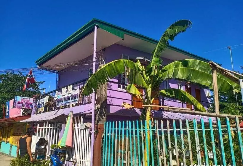 Majatalo Purple Guesthouse