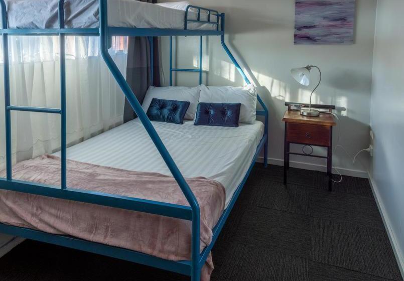 Wesley Art Studio Paint & Stay Plus Tour  Hostel