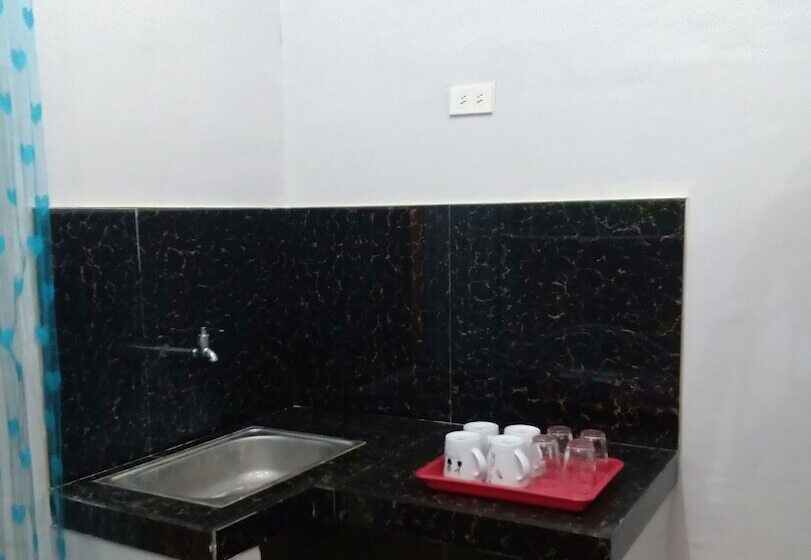 호스텔 Coron Backpacker Guesthouse