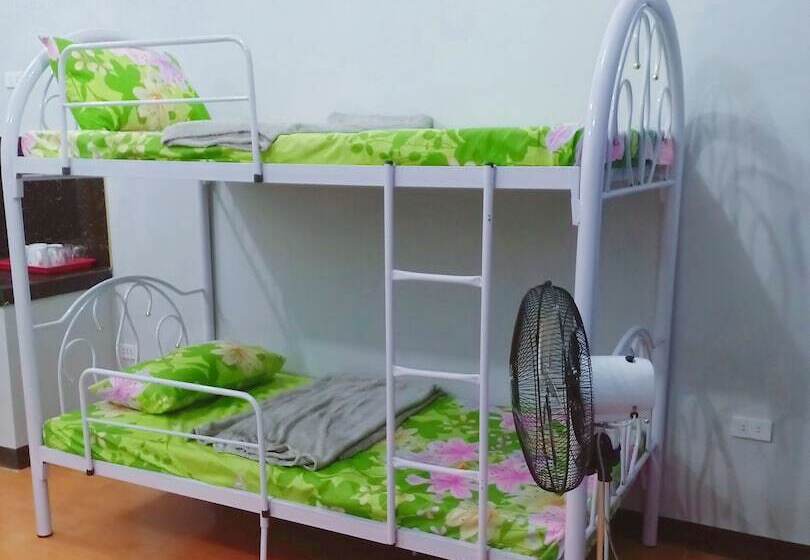 호스텔 Coron Backpacker Guesthouse