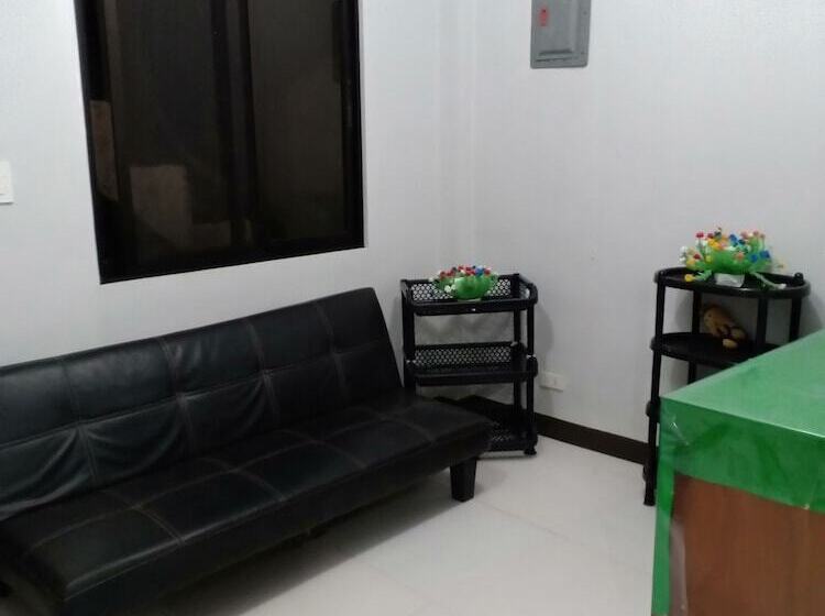 호스텔 Coron Backpacker Guesthouse