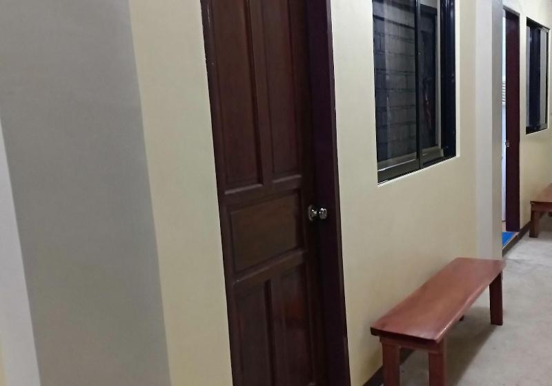 호스텔 Coron Backpacker Guesthouse