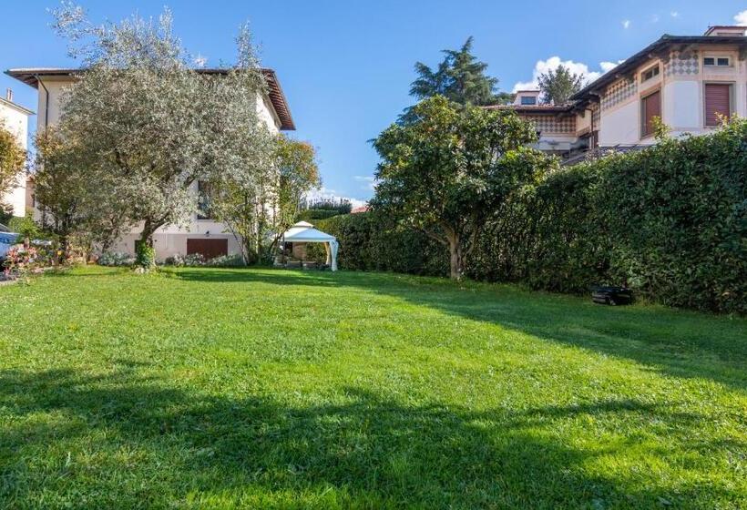 تختخواب و صبحانه Villa Ricci Suites