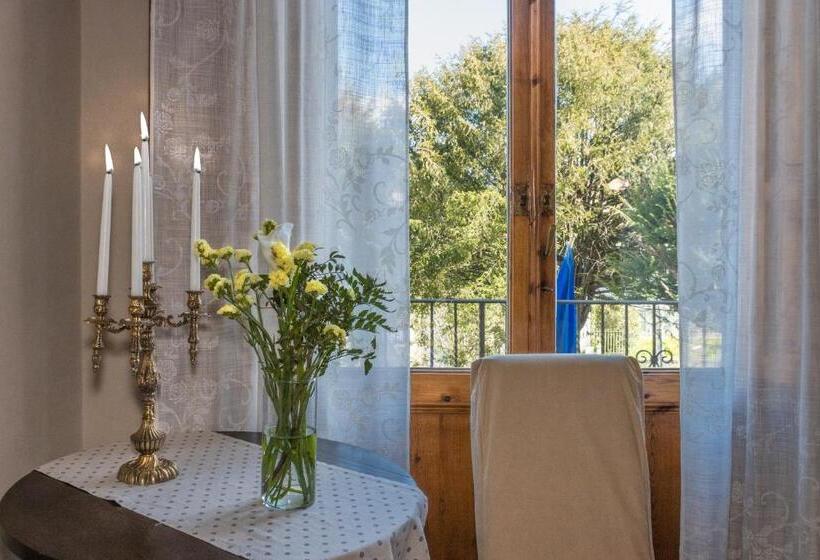 تختخواب و صبحانه Villa Ricci Suites