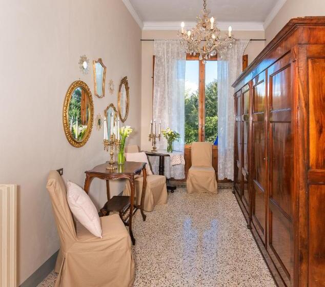 تختخواب و صبحانه Villa Ricci Suites