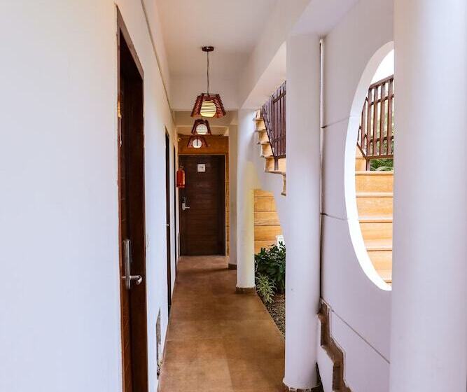 Hotel Amora S Beach Resort