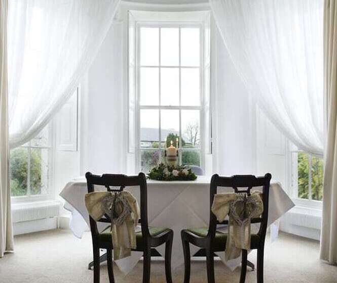 هتل Butler House & Garden