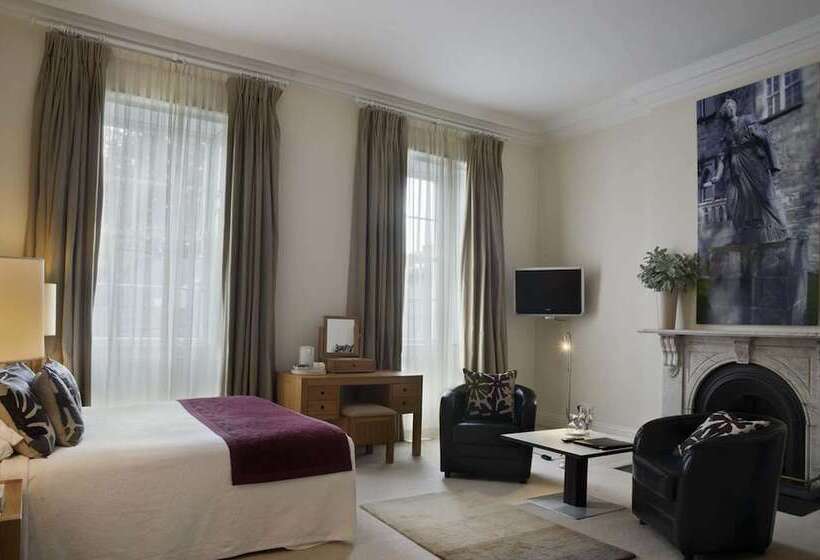 هتل Butler House & Garden