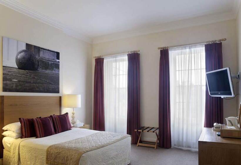 هتل Butler House & Garden