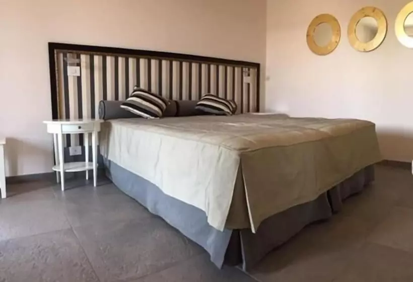 Hotelli Camere Il Groglio