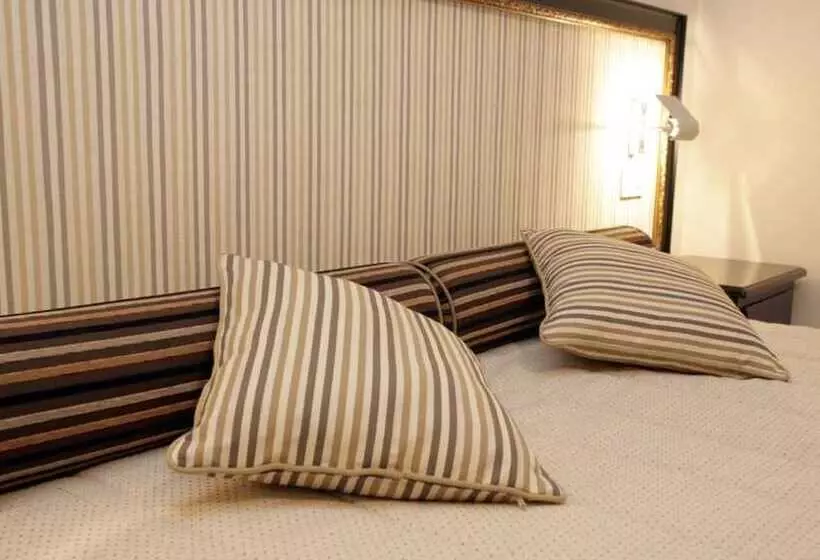 Hotelli Camere Il Groglio