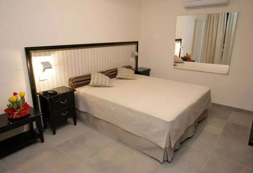 Hotelli Camere Il Groglio