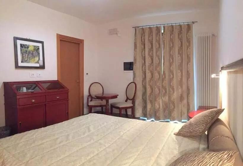 Hotelli Camere Il Groglio