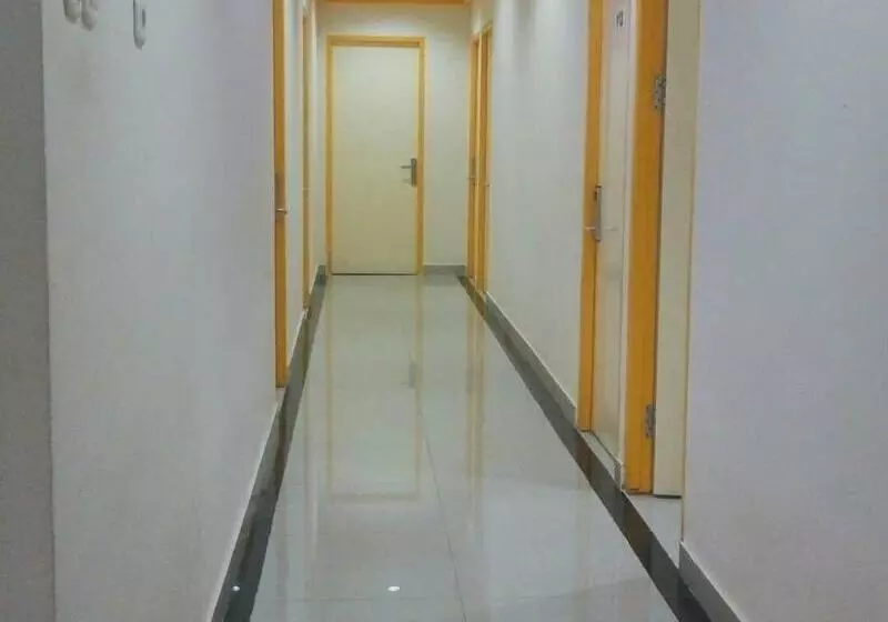 Hotelli Gold Line Guest House