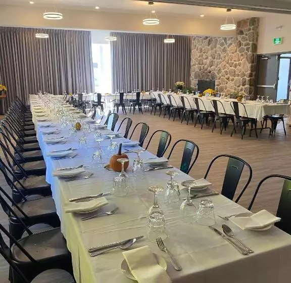 Hotelli Hôtel Far Hills