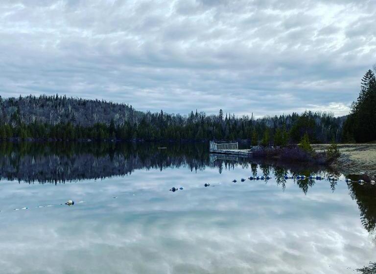 호텔 Hôtel Far Hills