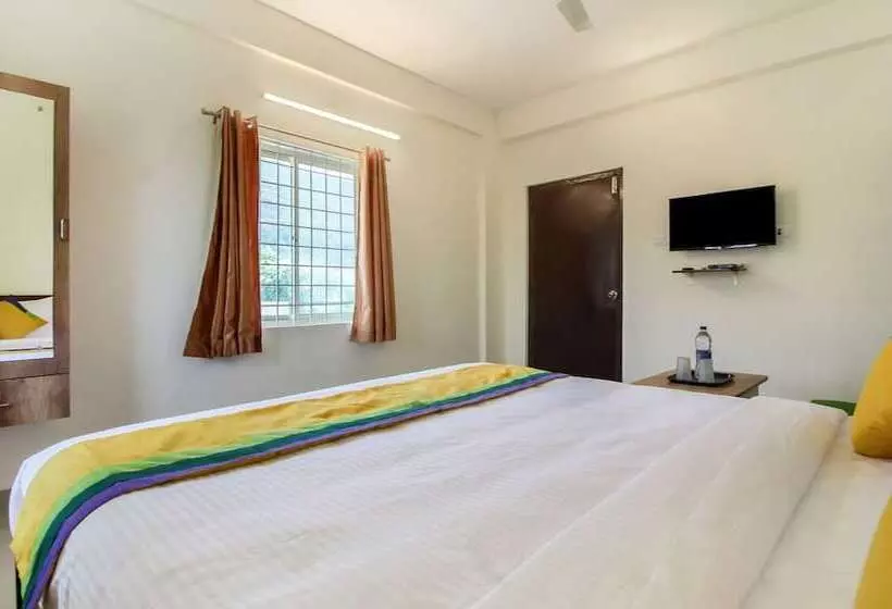 Itsy Hotels Riyas Grand