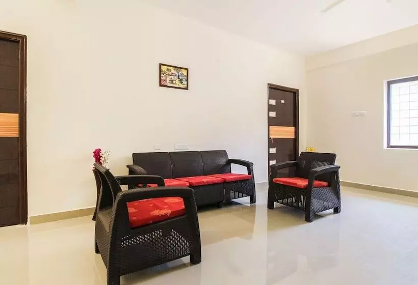 Itsy Hotels Riyas Grand