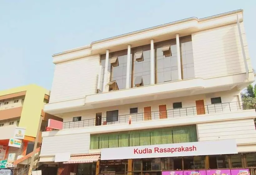 ホテル Kudla Rasaprakash