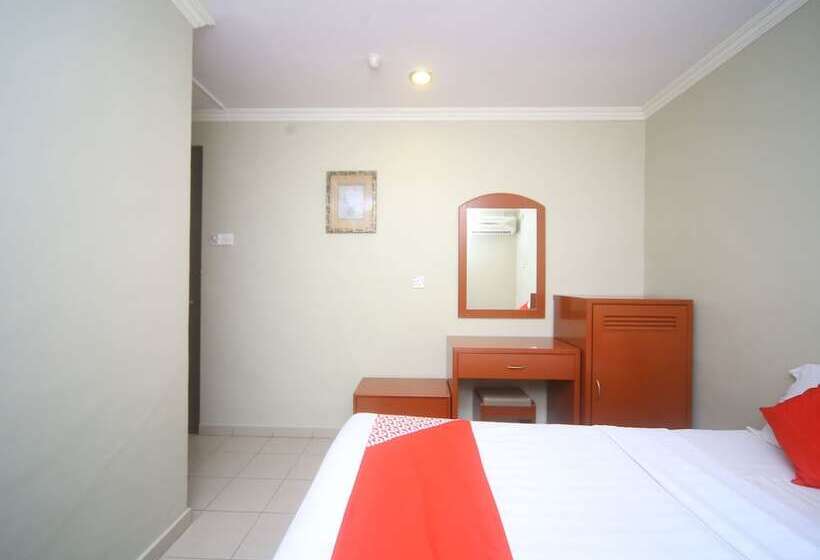 בית מלון כפרי London By Oyo Rooms