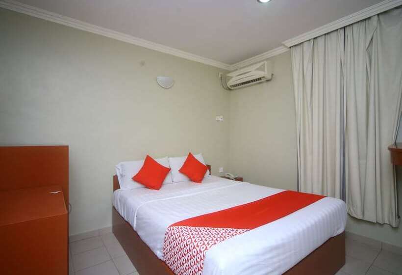 בית מלון כפרי London By Oyo Rooms