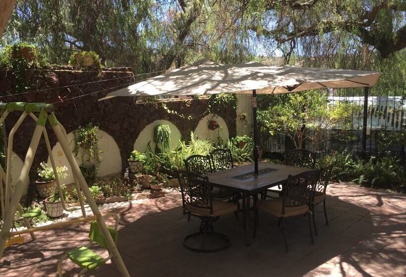 هتل Quinta Arantxa